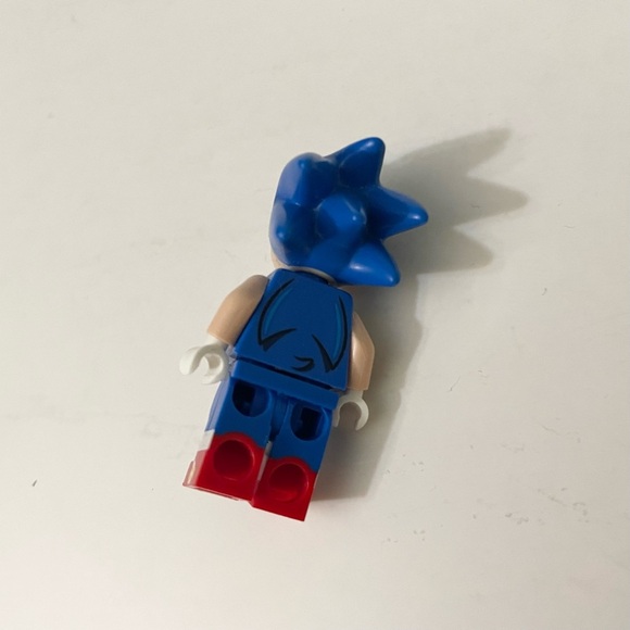 LEGO Sonic the Hedgehog Minifigure Wink - Picture 10 of 11